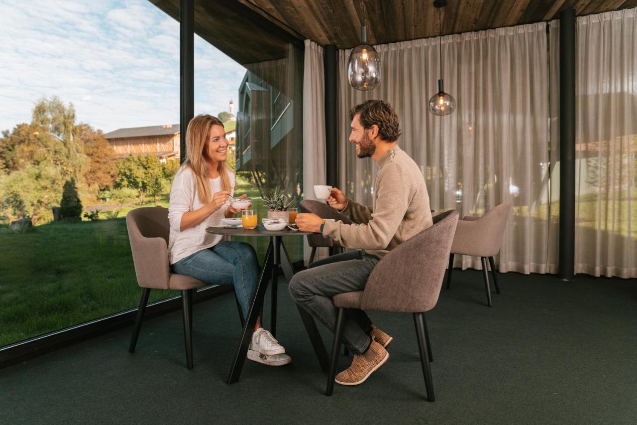Floris Green Suites By Parc Hotel Florian Сьюзи Экстерьер фото